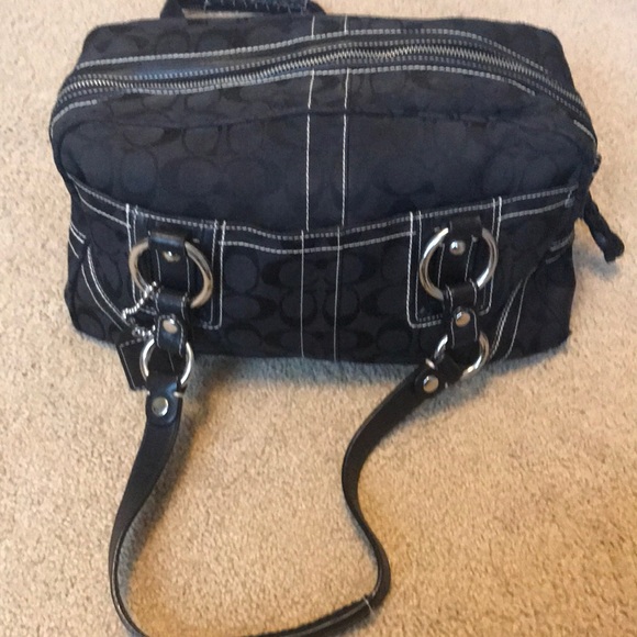 Coach Tote - Picture 2 of 6